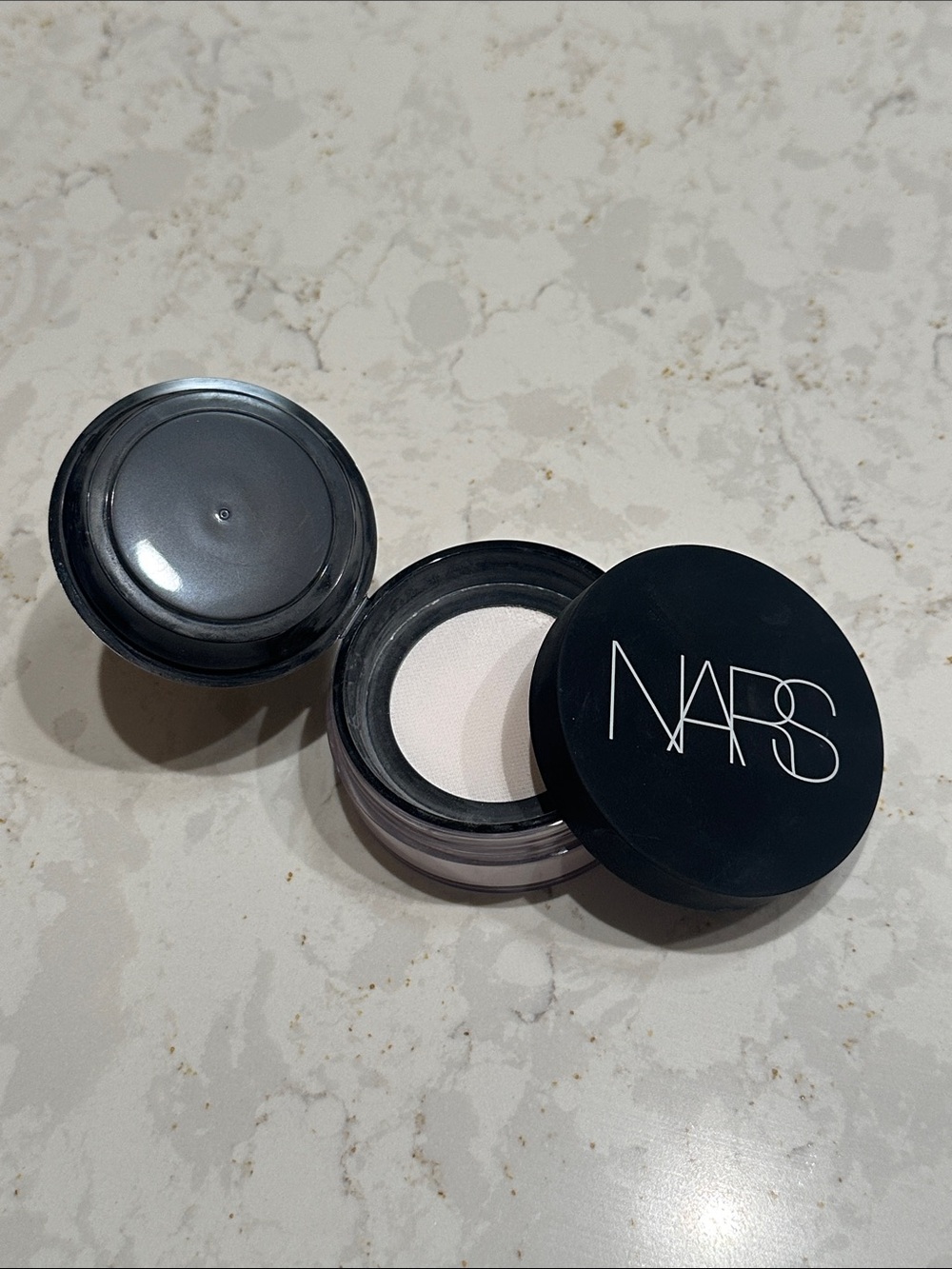 NARS Light Reflecting Setting Powder “Crystal”